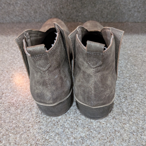 Very G Booties - Picture 6 of 9